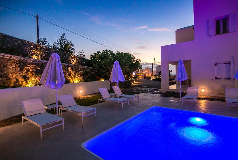 Apanomeria Boutique Residence Oia Exterior photo