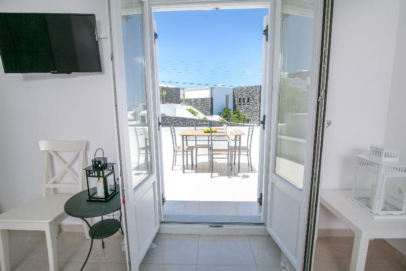 Apanomeria Boutique Residence Oia Exterior photo